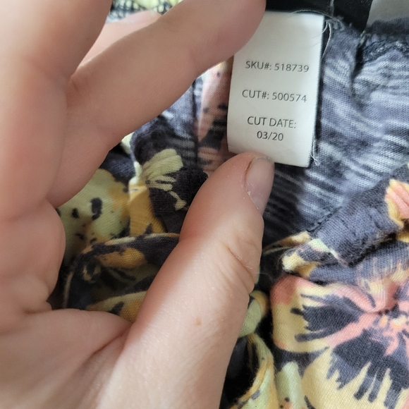 Torrid Floral Strappy Key Hole Tie Spaghetti Strap Tank Top Womans 2X - Picture 4 of 6